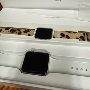 APPLE WATCH SERIES 3 , 42MM EXTRA BAND